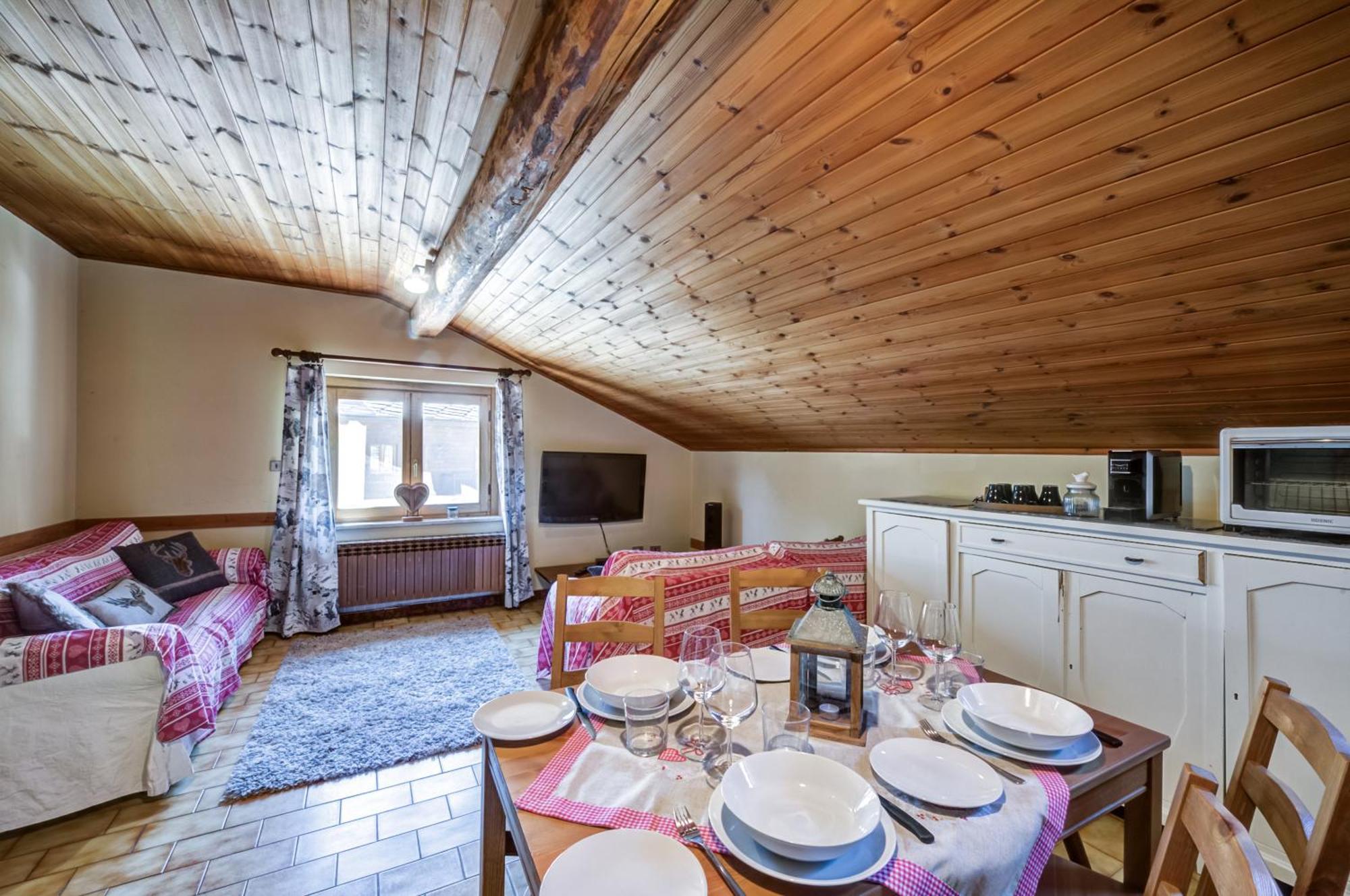 Holiday home Maison Zerbion Antagnod - Attic Charm Lounge And Garden Cir 0103 *