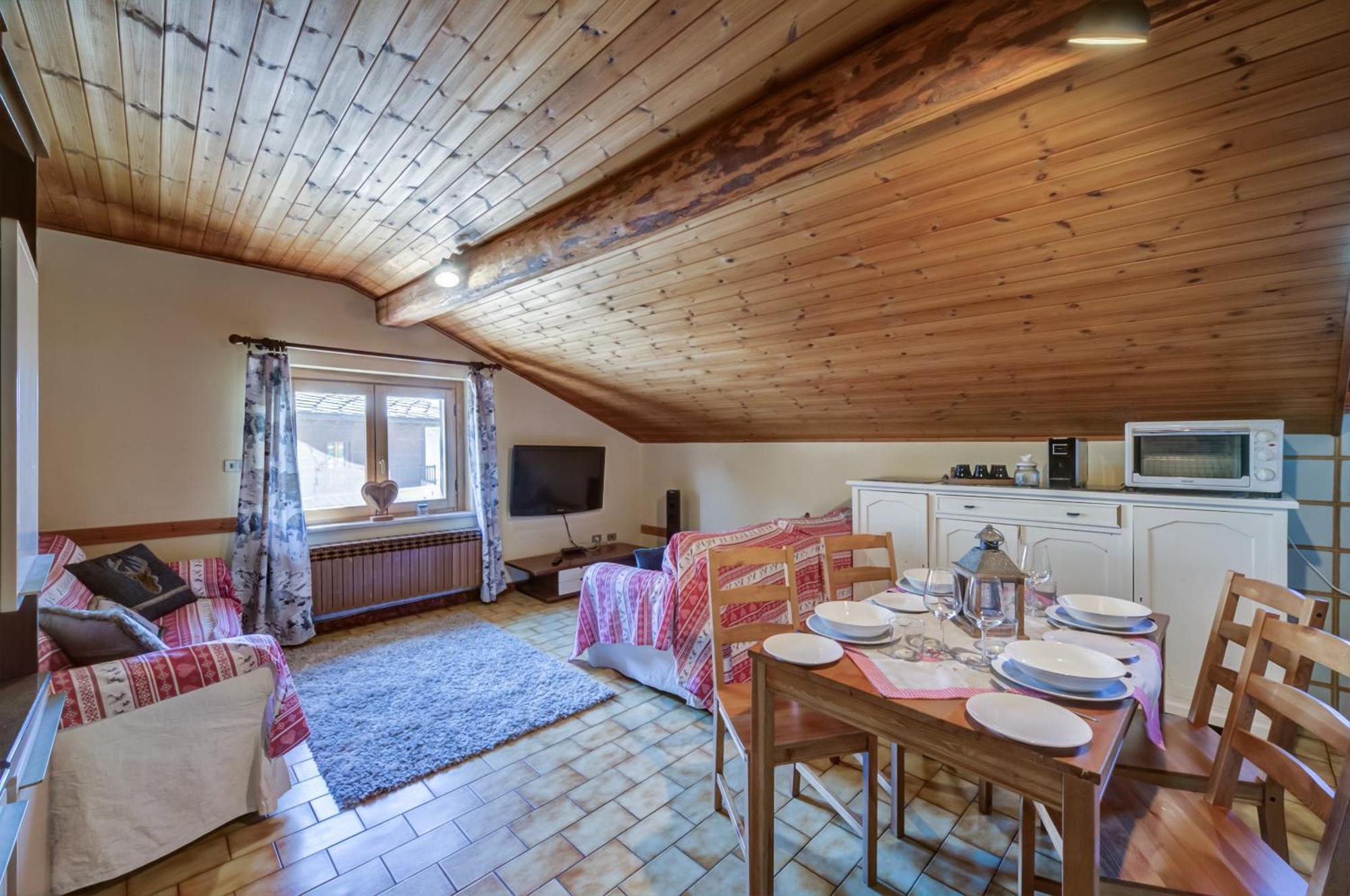 Maison Zerbion Antagnod - Attic Charm Lounge And Garden Cir 0103 Holiday home *